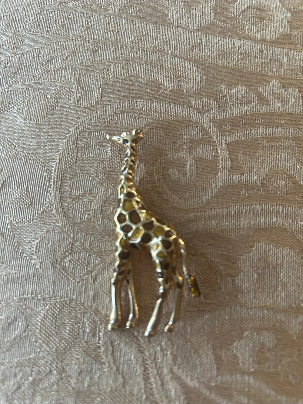 Giraffe Brooch in Gold & Brown